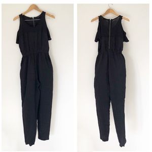 Club Monaco black jumpsuit w pockets cold shoulder size 0